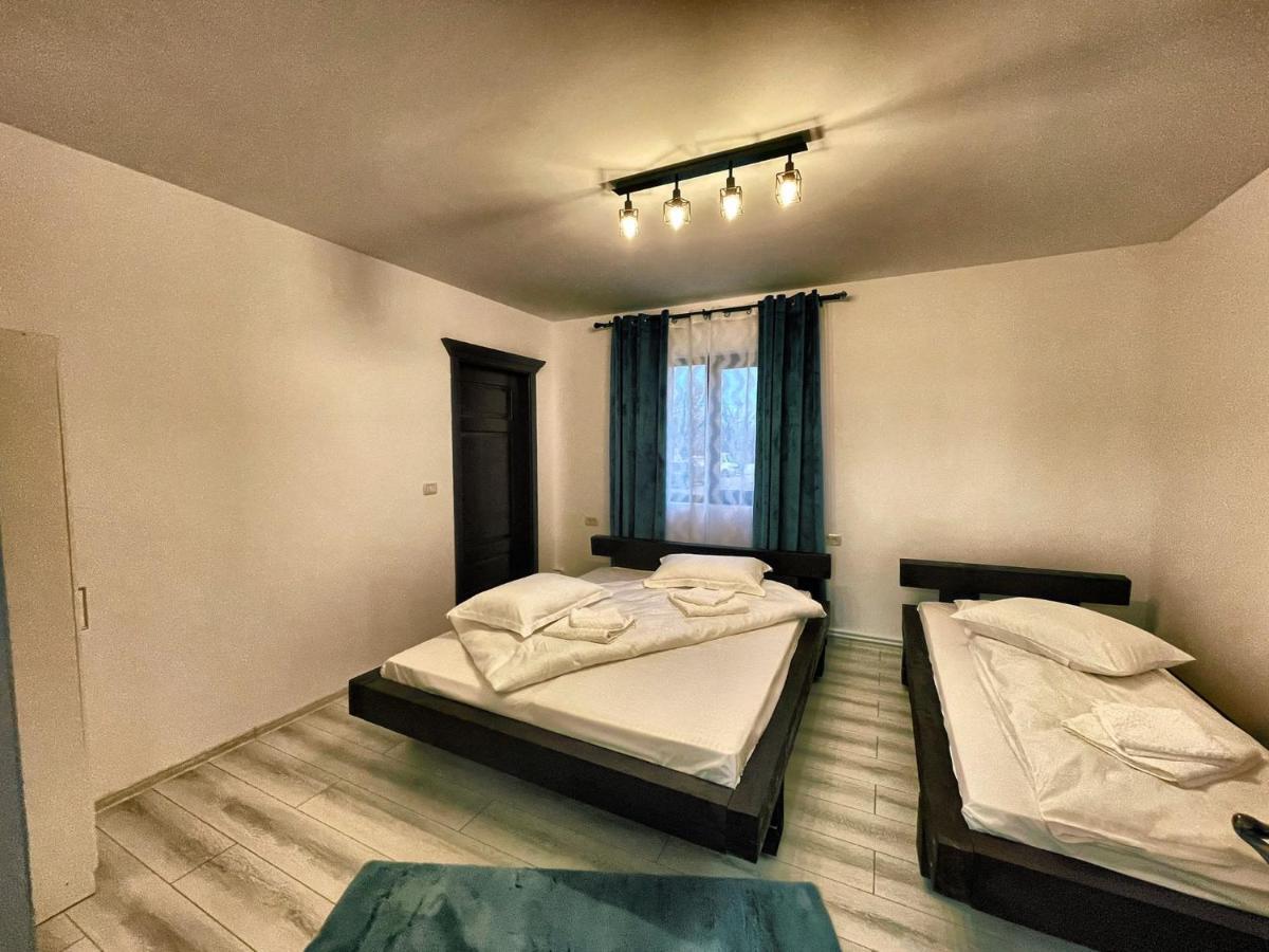 Casa Din Podirei Villa Capu Cîmpului Exteriör bild